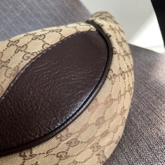 Authentic Gucci bag - Picture 10 of 16